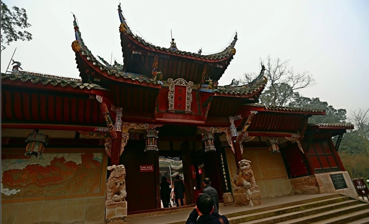  p>圣寿寺,又称宝顶圣寿寺,位于重庆市大足区城东北15公里宝顶山