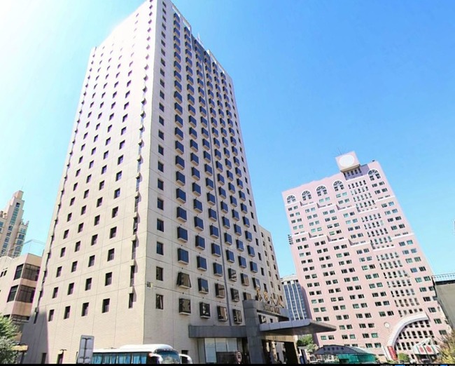  p data-id="gnveyw6xsq">赛特大厦建于1987年,地下1层,地上23层,是 a