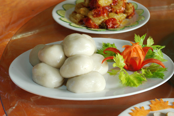  p>沿河糯米包子是一道美食. /p>