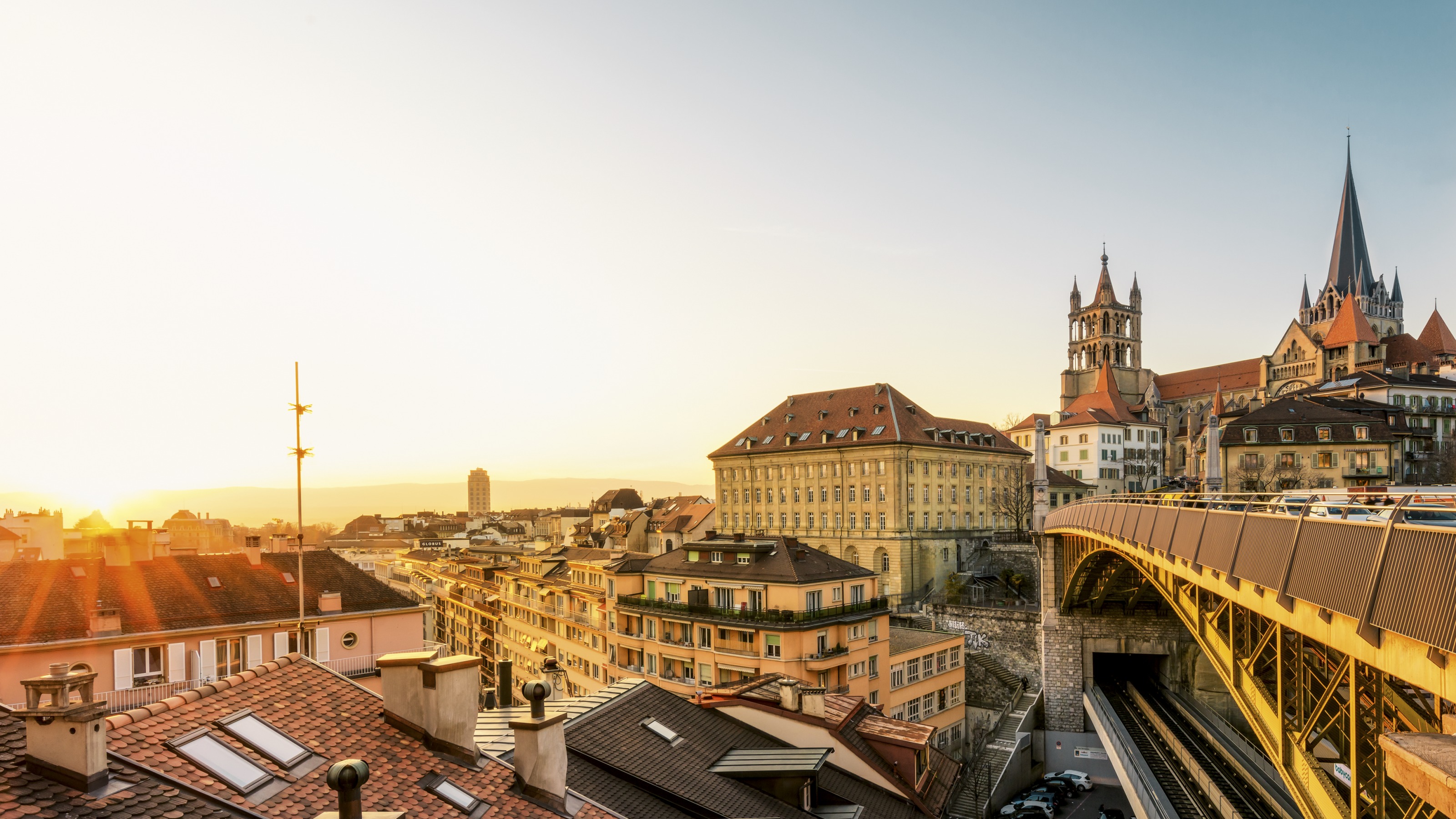  p>洛桑大学(université de lausanne),简称unil,是 a target="