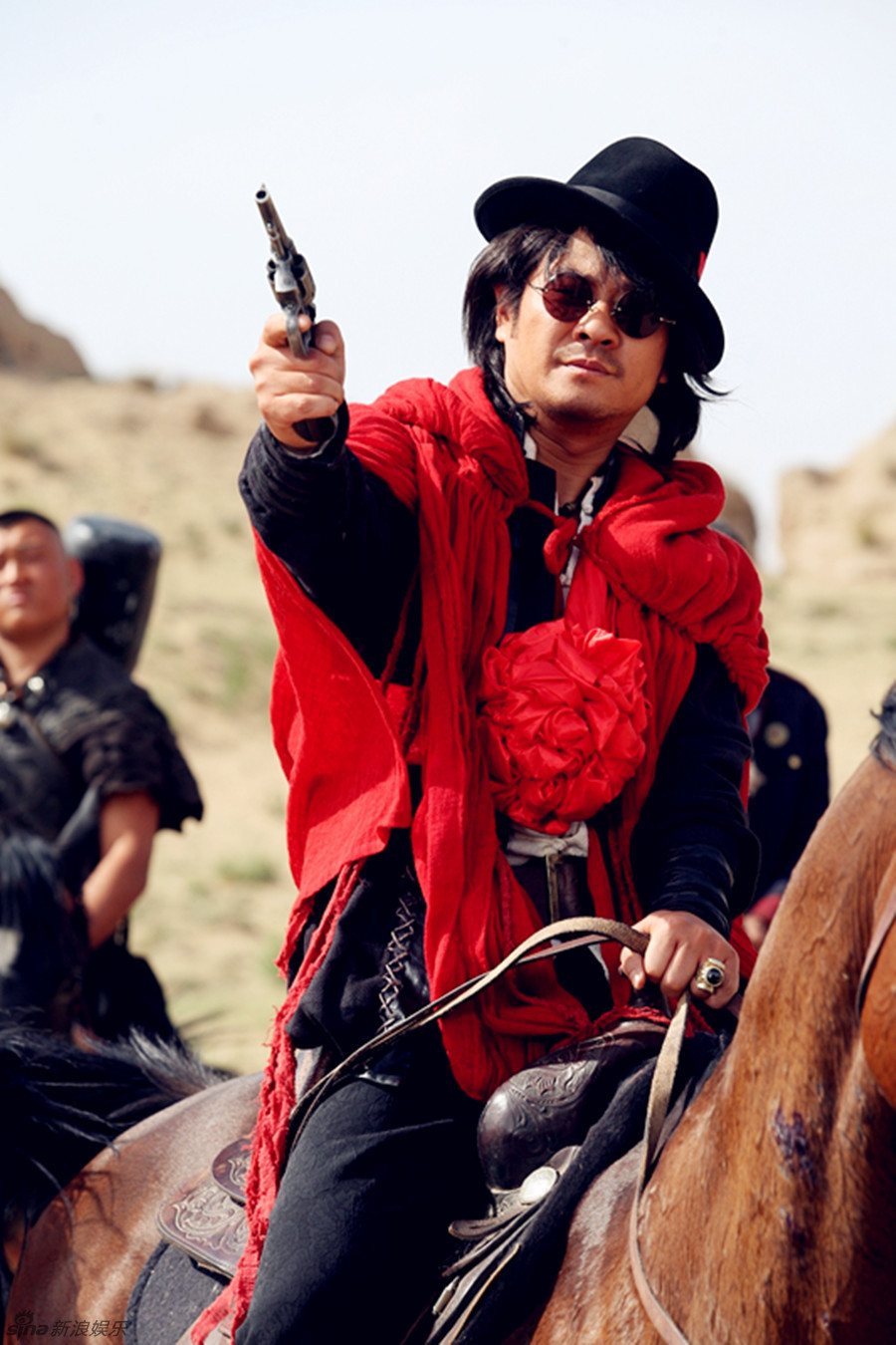 连联) /i>,1972年7月7日出生于北京,毕业于中国戏曲学院,中国内地演员