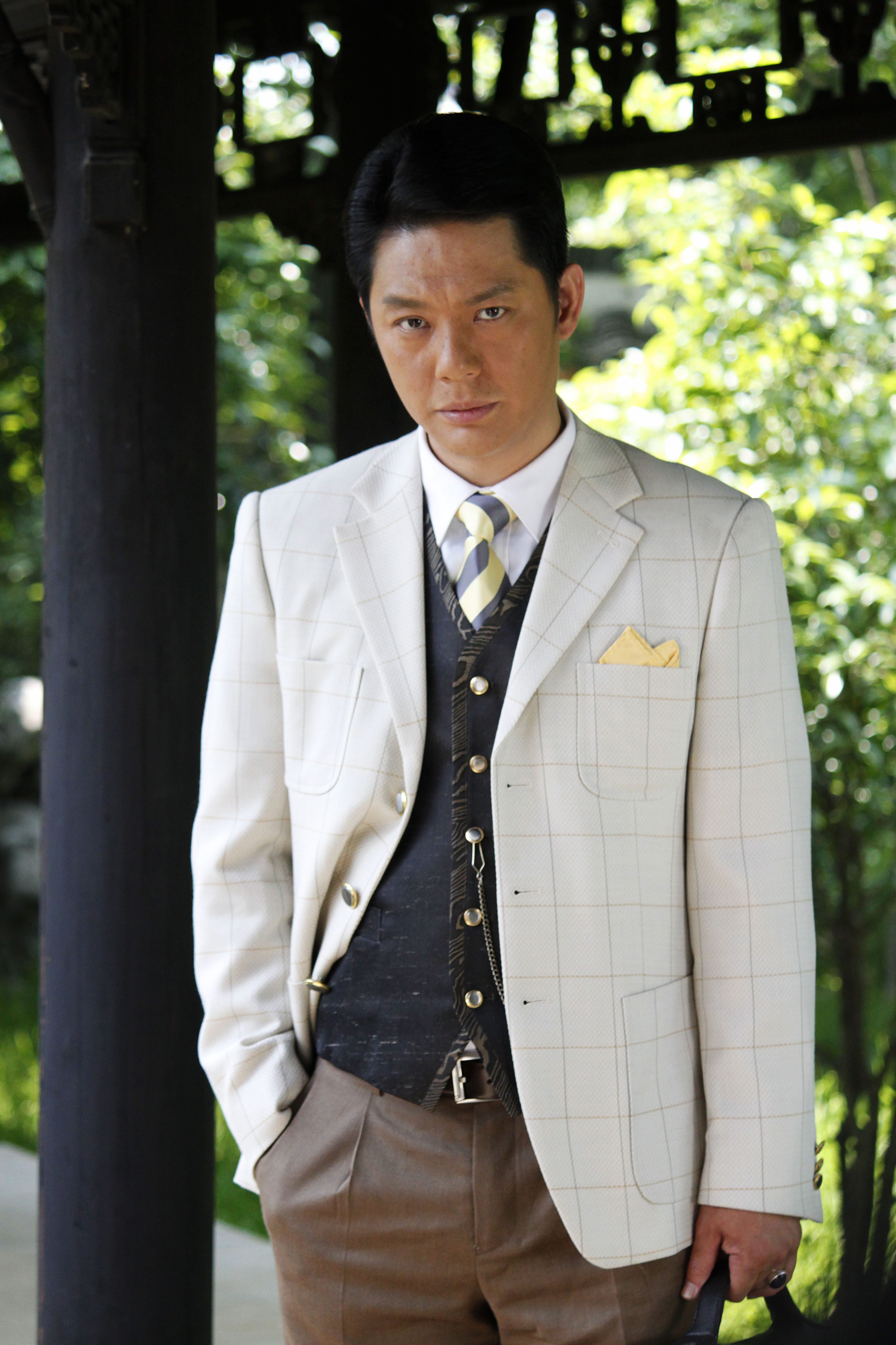  p>电视剧《与狼共舞》是由江苏艺星影视文化传播有限公司出品.