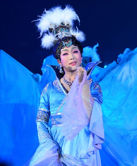李玉刚