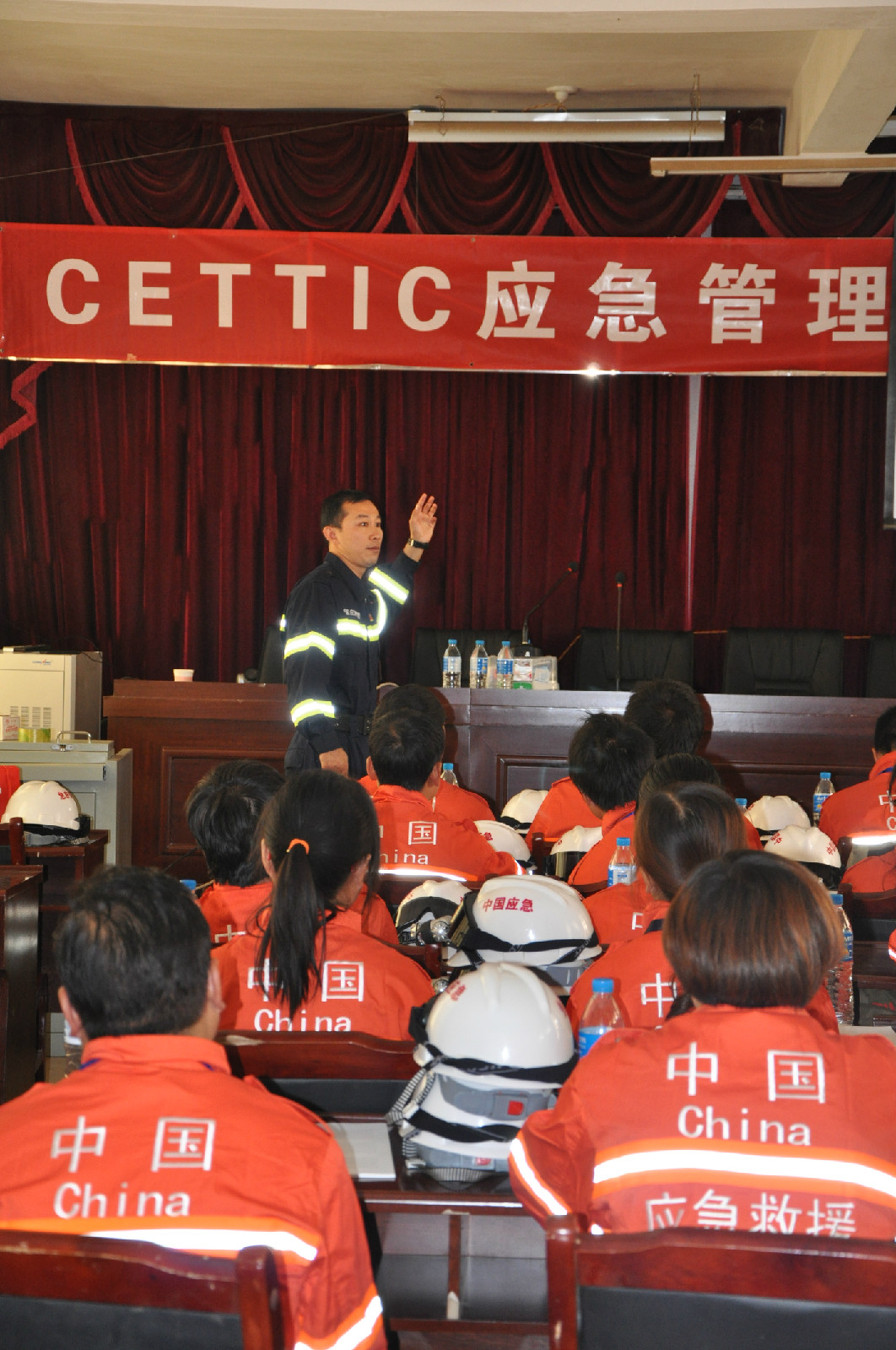 北京同仁医院、协助就诊，就诊引导贩子联系方式_全天在线急您所急的简单介绍