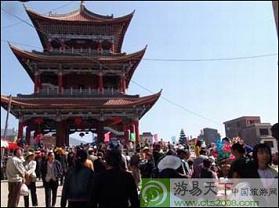  p>玉溪北城镇之高古楼,滇中之名楼也.