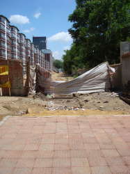 vip卡正在办理中,20元手工费,开盘享99折优惠.项目无样板间和样板段.