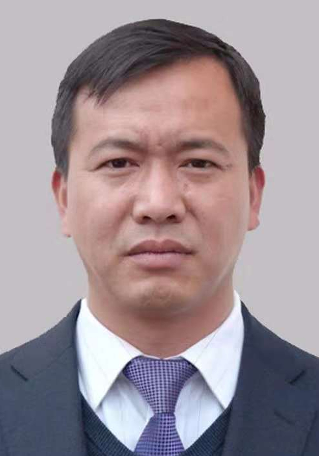  /p> p data-id="gnfhws25al">现任罗平县马街镇党委书记. /p>