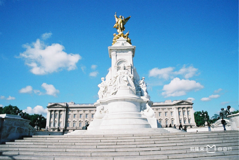 the buckingham palace