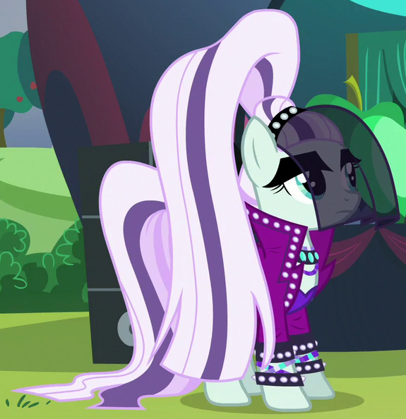  p>彩音天籁(英文:countess coloratura)又名科罗拉夫人,昵称籁籁