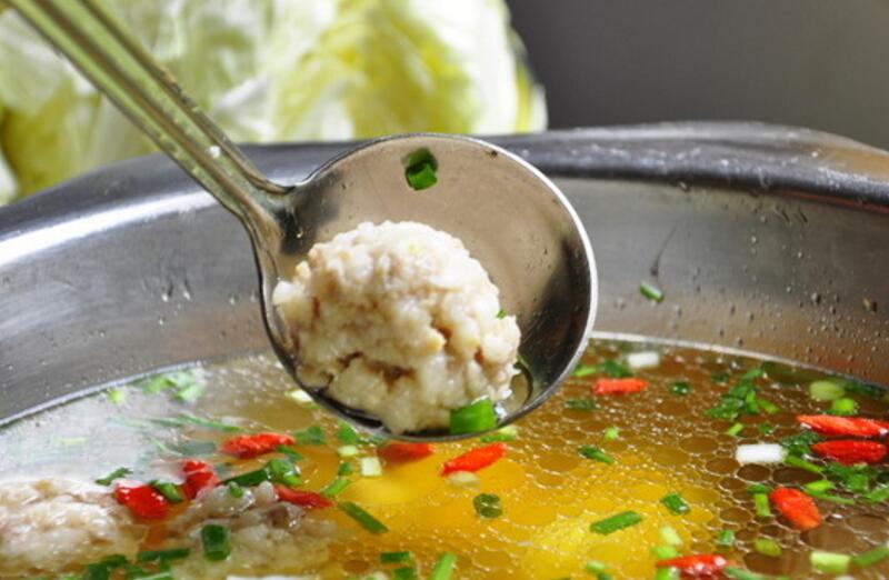 野菜菌菇肉丸汤