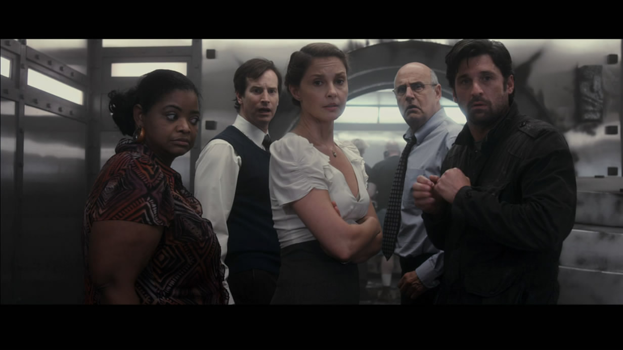  p>《捕蝇纸》是罗伯·明可夫执导的喜剧片.由帕特里克·德姆西主演.