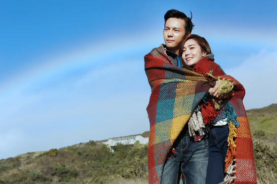 《疯狂小事》主题曲mv 陈伟霆郑秀妍动情献唱歌曲于7月2