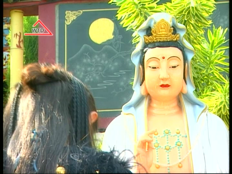  p>《情人拜年》是 a target="_blank" href="/item/卓依婷/753191"