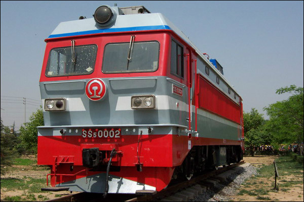  p> b>韶山5型电力机车 /b>(ss5),是 a target="_blank" href="/item