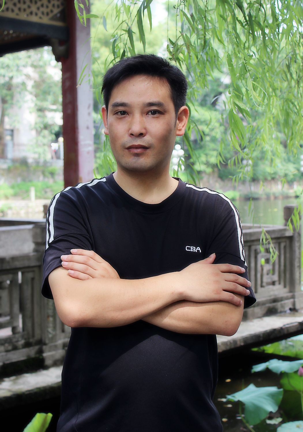  p>余小平,1977年生于江西鄱阳.