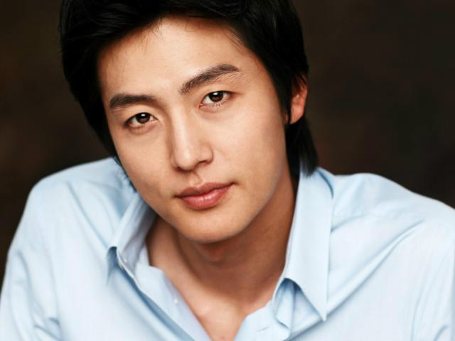  p>李廷镇 i>(         ,lee jung jin) /i>,1978年5月25日出生于韩国