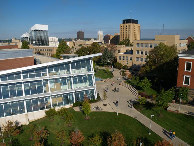 data-lemmaid="3207117">阿克伦 /a>大学(阿克伦)是美国一所公立大学