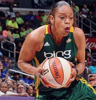  p>蒂娜·汤普森(tina thompson),生于1975年2月10日,美国女篮运动员