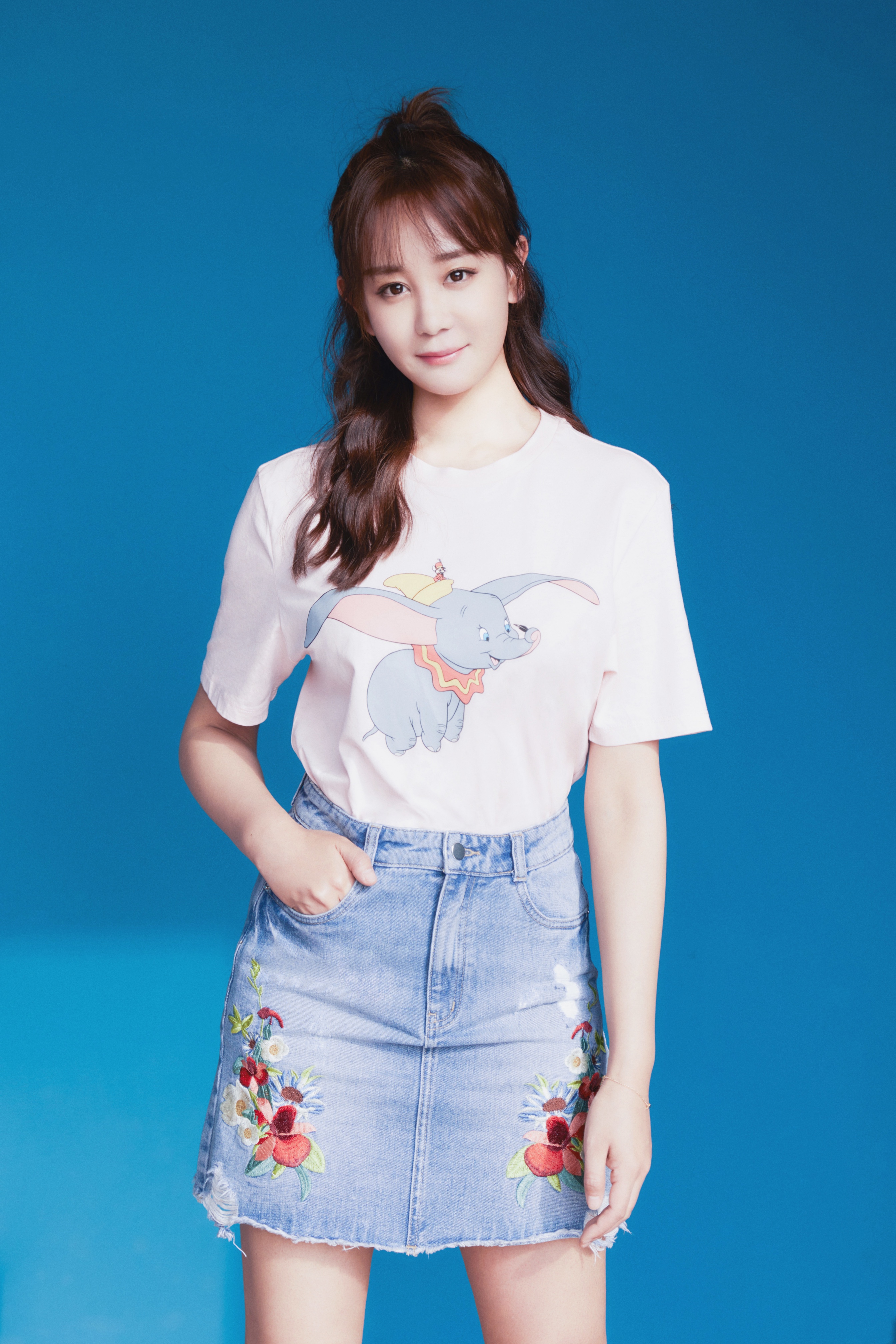  p>海陆,1984年10月15日出生于河南省郑州市,中国内地女演员,毕业于 a