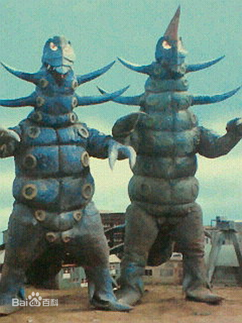  p>行大怪兽加仑(ガロン/gallon) /p> p>身高:63米 /p> p>体重:42000