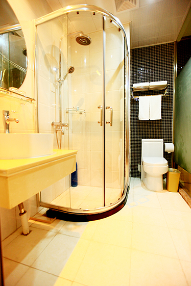  p>快捷酒店是相对于传统的全面服务酒店而存在的一种酒店业态.