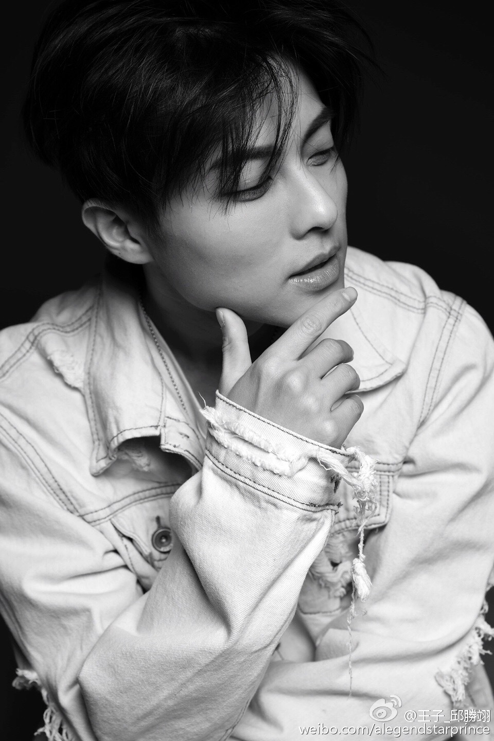  p>邱胜翊,艺名王子(prince),1989年4月14日出生于台湾,中国台湾男