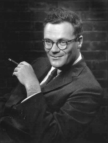  p data-id="gnyuau5p6i"> b>罗伯特·洛威尔 /b>(robert lowell