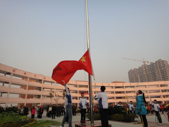  p>抚州市实验学校是由市委,市政府投资兴建的一所九年制义务教育学校