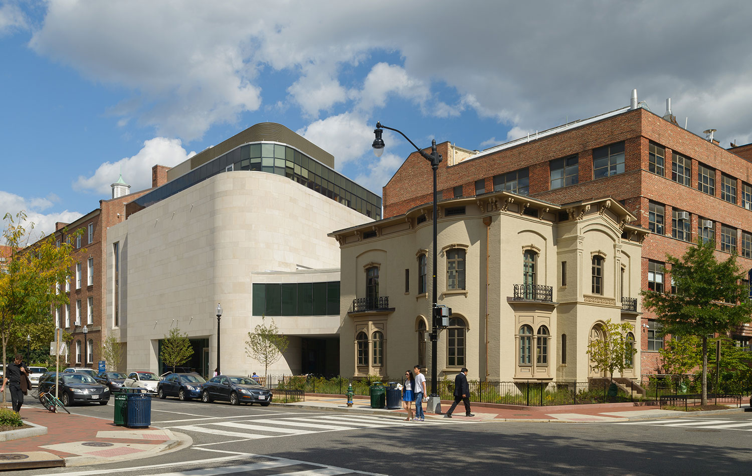  p>乔治·华盛顿大学(george washington university),简称gwu或gw