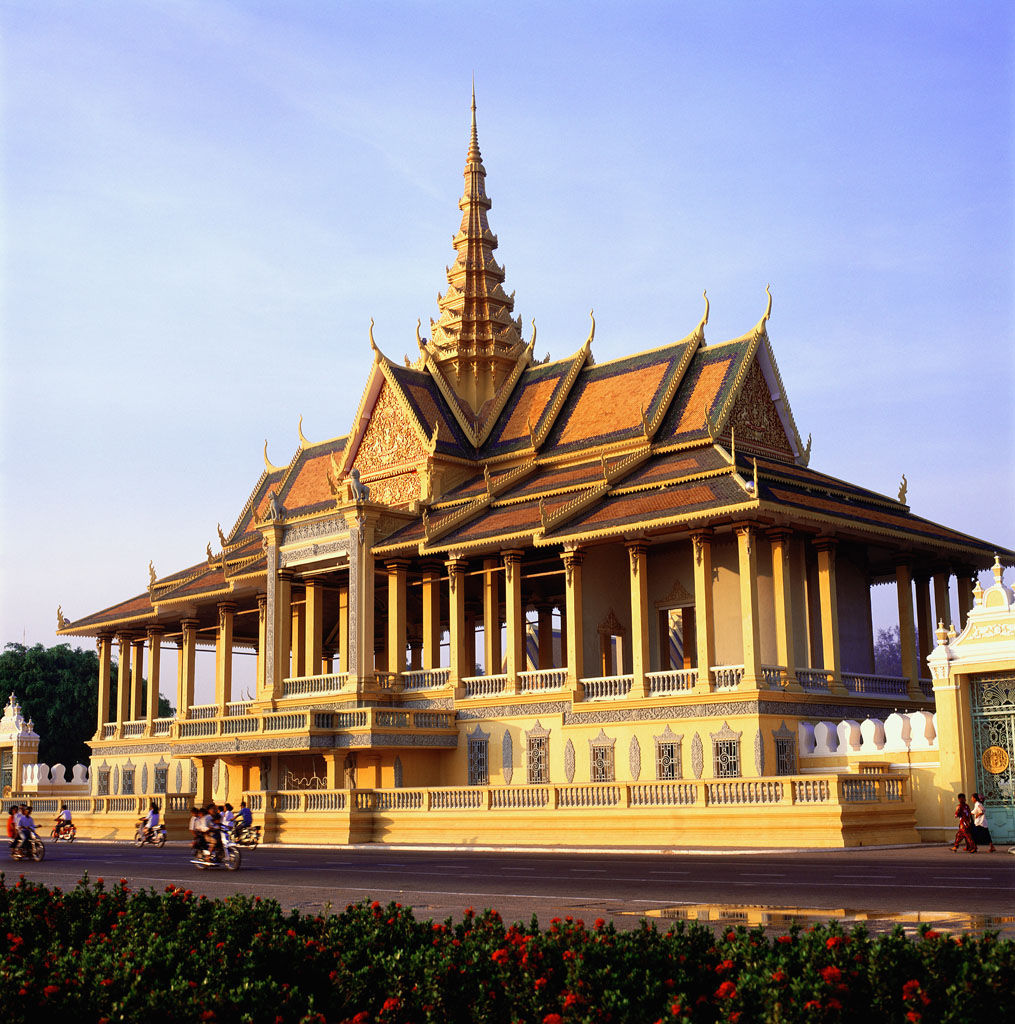  p>柬埔寨王国(the kingdom of cambodia),简称柬埔寨(cambodia),位于