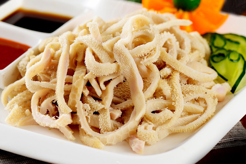  p>羊肚是羊的胃.别名又叫羊胃.