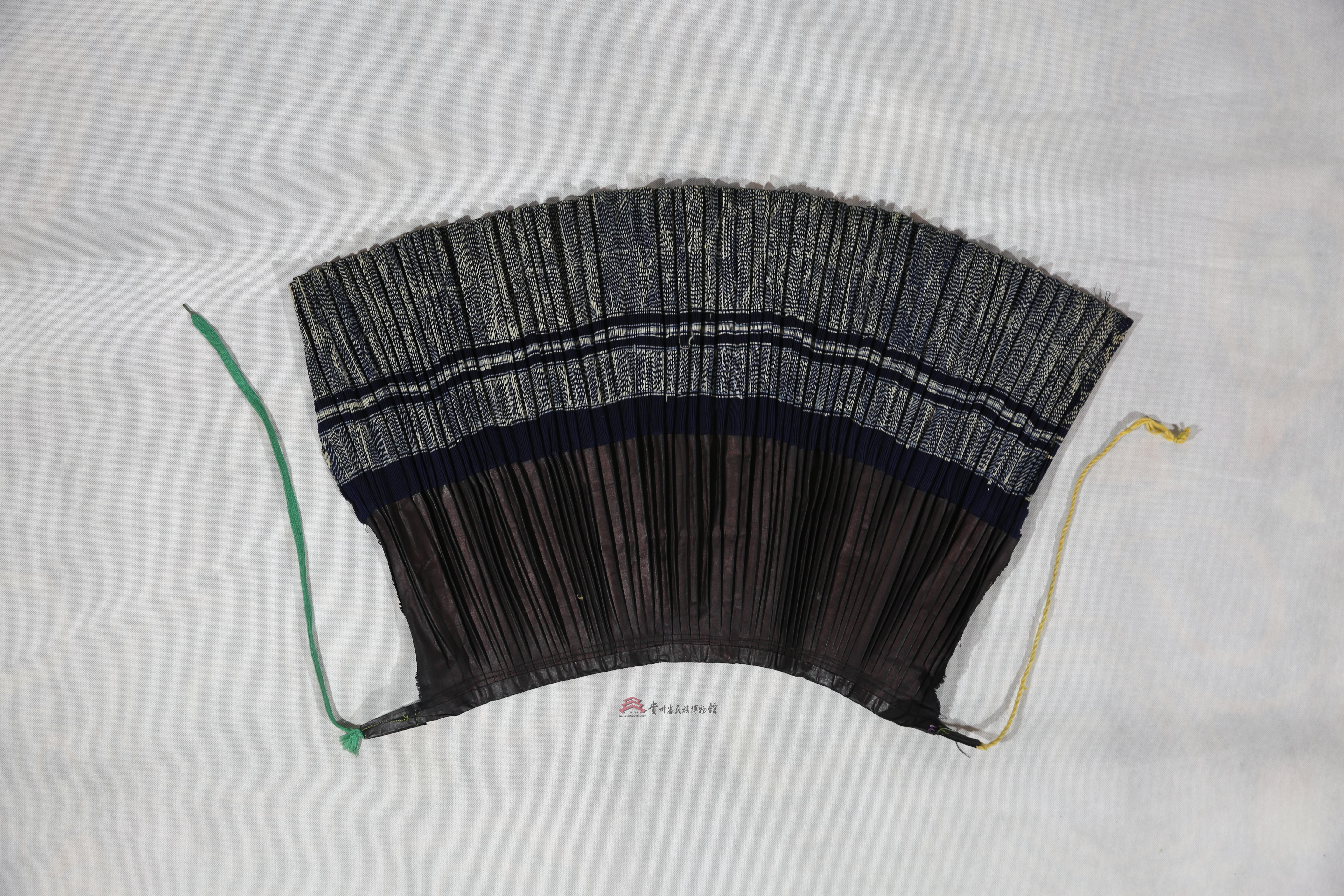 当代从江宰便苗族亮布蜡染百褶裙