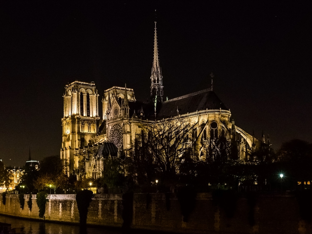 巴黎圣母院