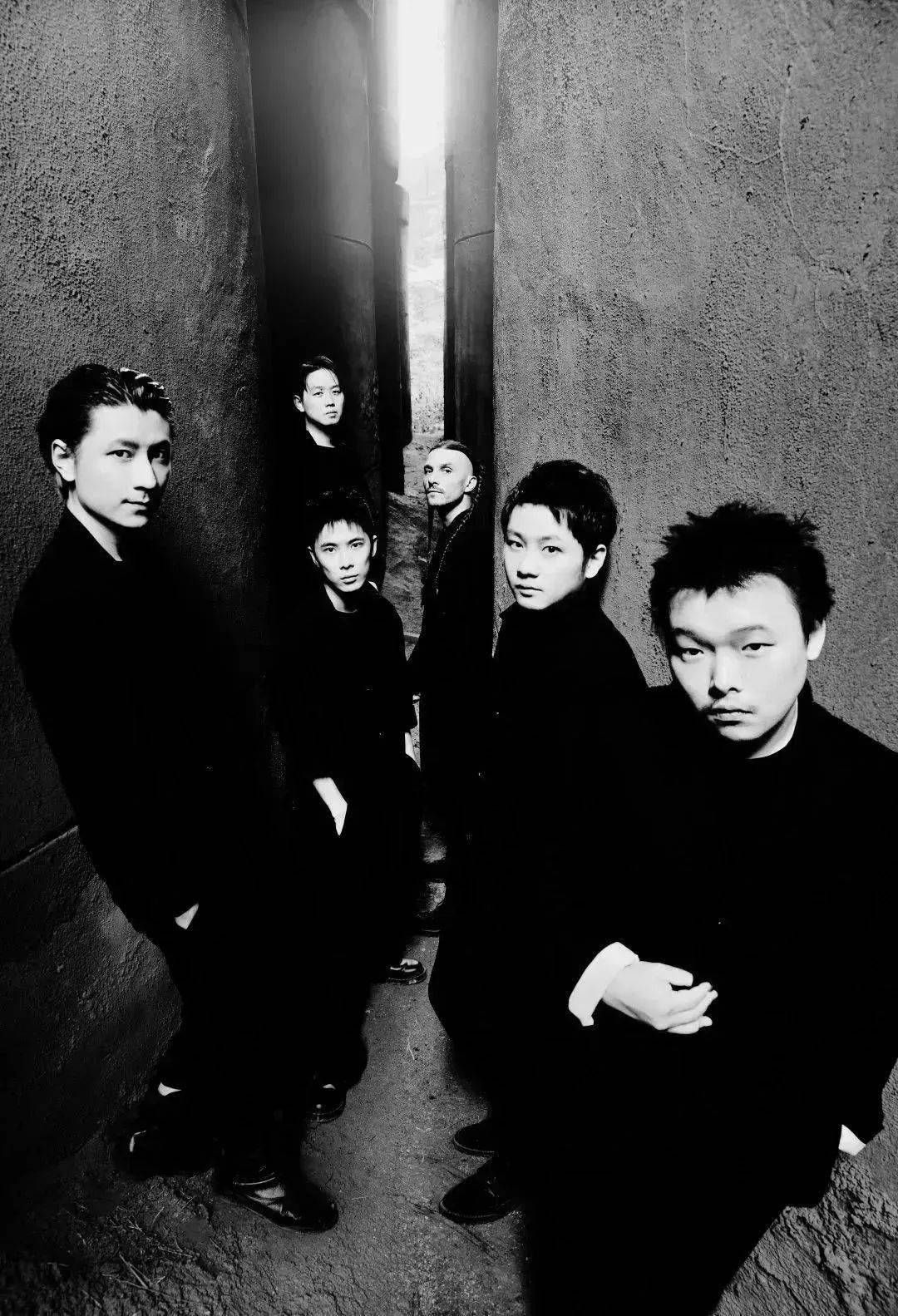 >《循环》是 a target="_blank" href="/item/秘密行动乐队/10362410"