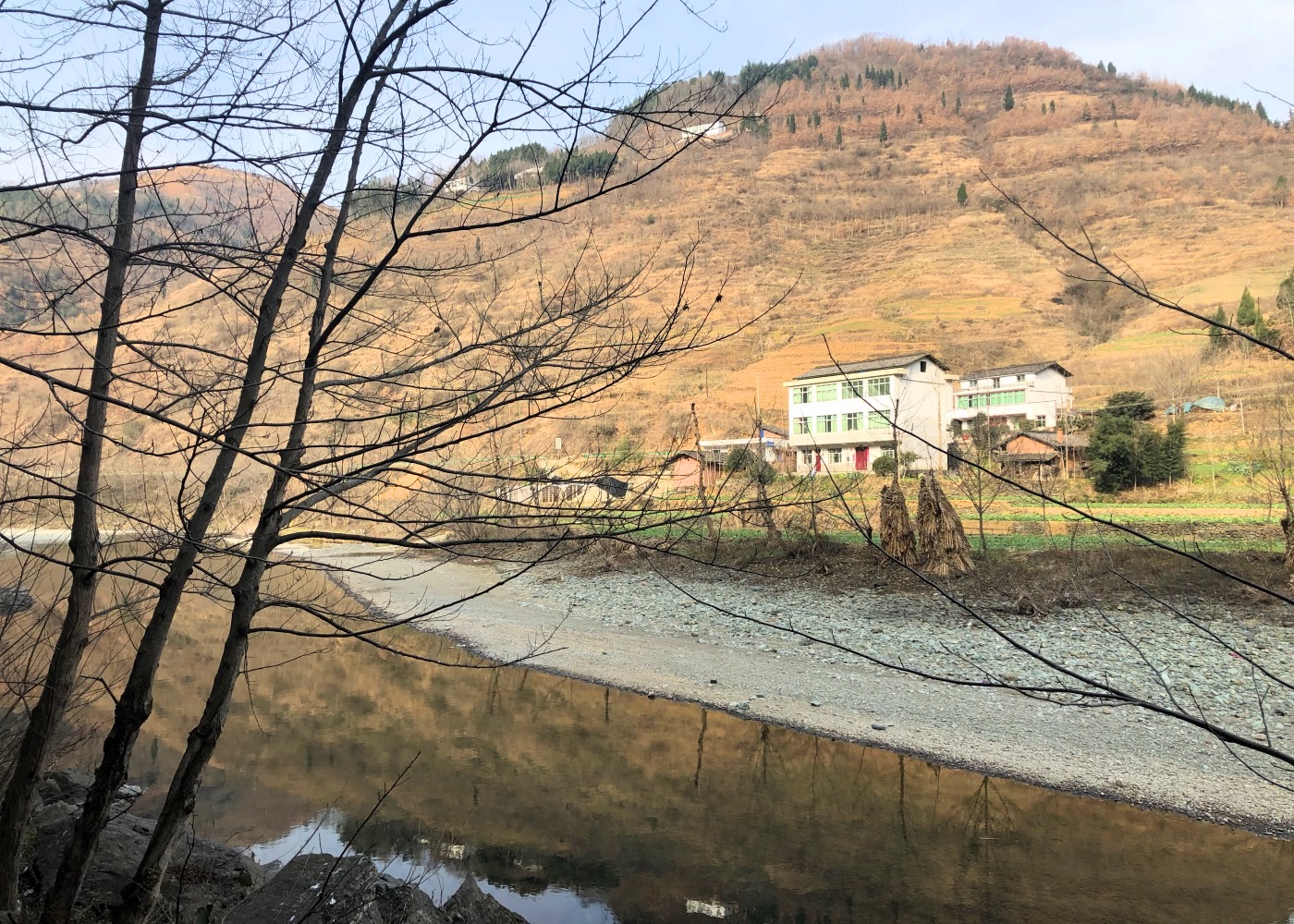  p>清河村是陕西省汉中市宁强县阳平关镇下辖的行政村,城乡分类代码为