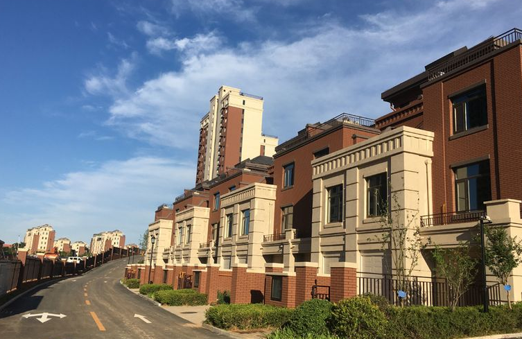  p>金地首府别墅位于烟台市莱山莱山周边,由 a target="_blank" href=