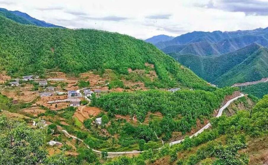  p data-id="gnz2bbswtz">汤河乡,隶属于河南省三门峡市卢氏县,地处 a