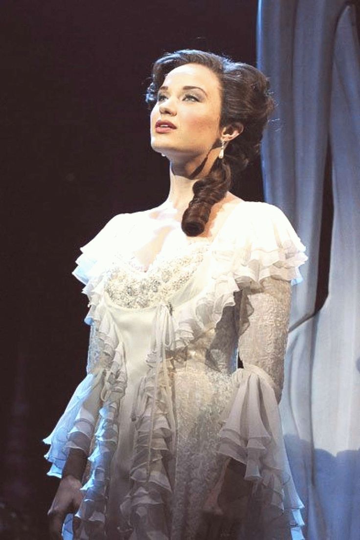  p>希尔拉·博格丝(sierra boggess),1982年5月20日出生于美国