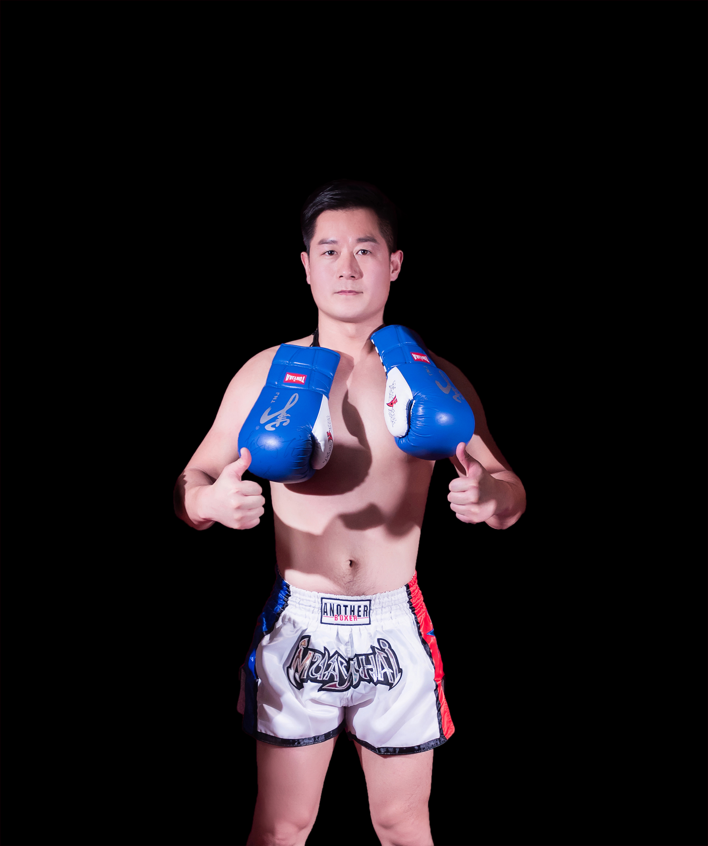  sup data-ctrid="1gyty9o5">1 /sup>武林风元散打搏击创始人; sup