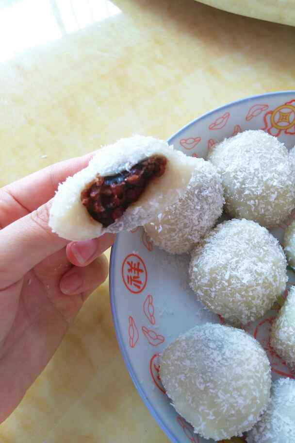 椰蓉豆沙糯米糍