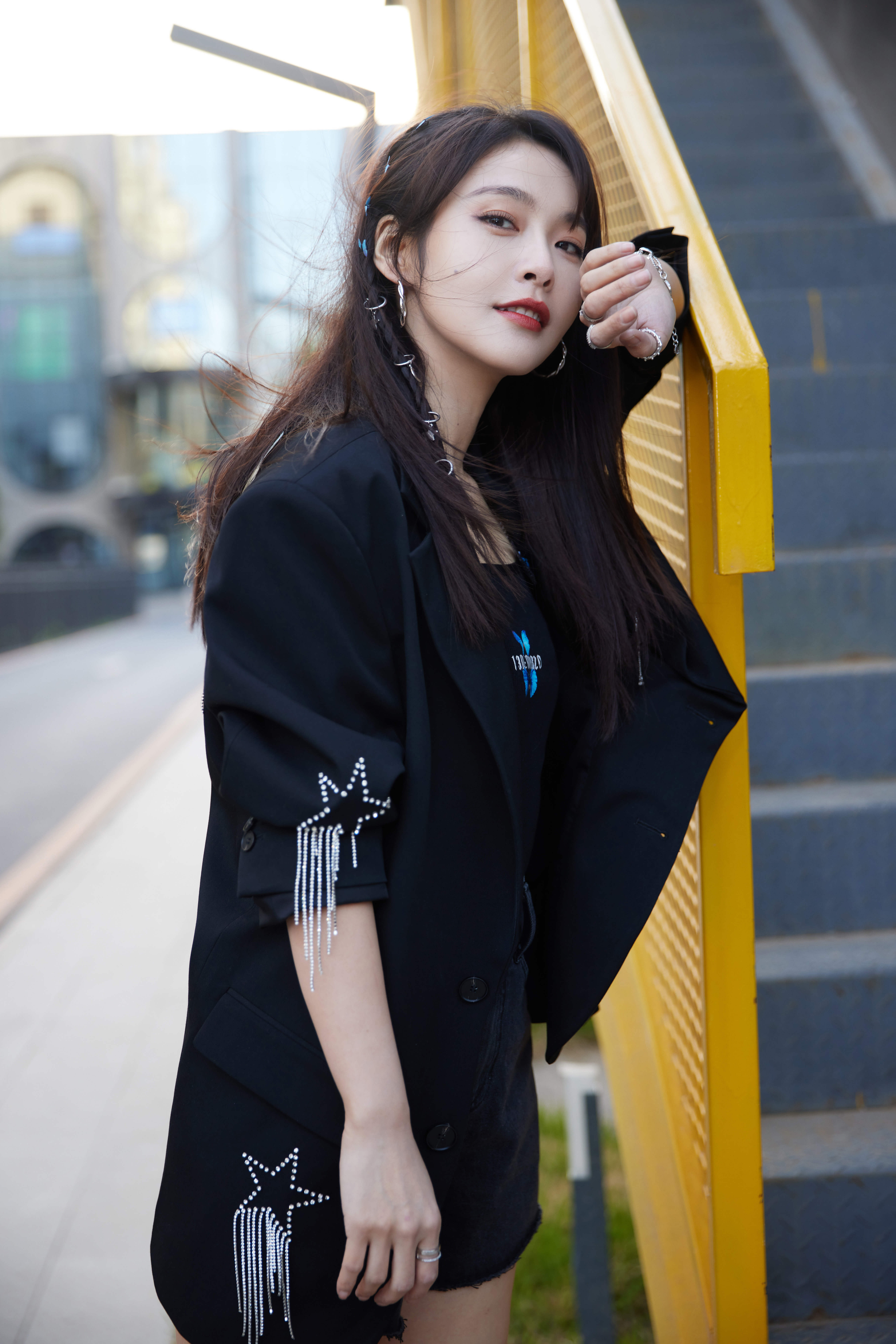 p>张佳宁(karlina),1989年5月26日出生于吉林省辽源市,中国内地女演员