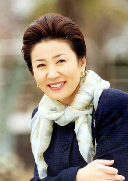 月16日),又名金子玉,出生于釜山,汉阳大学戏剧电影科退学,韩国女演员