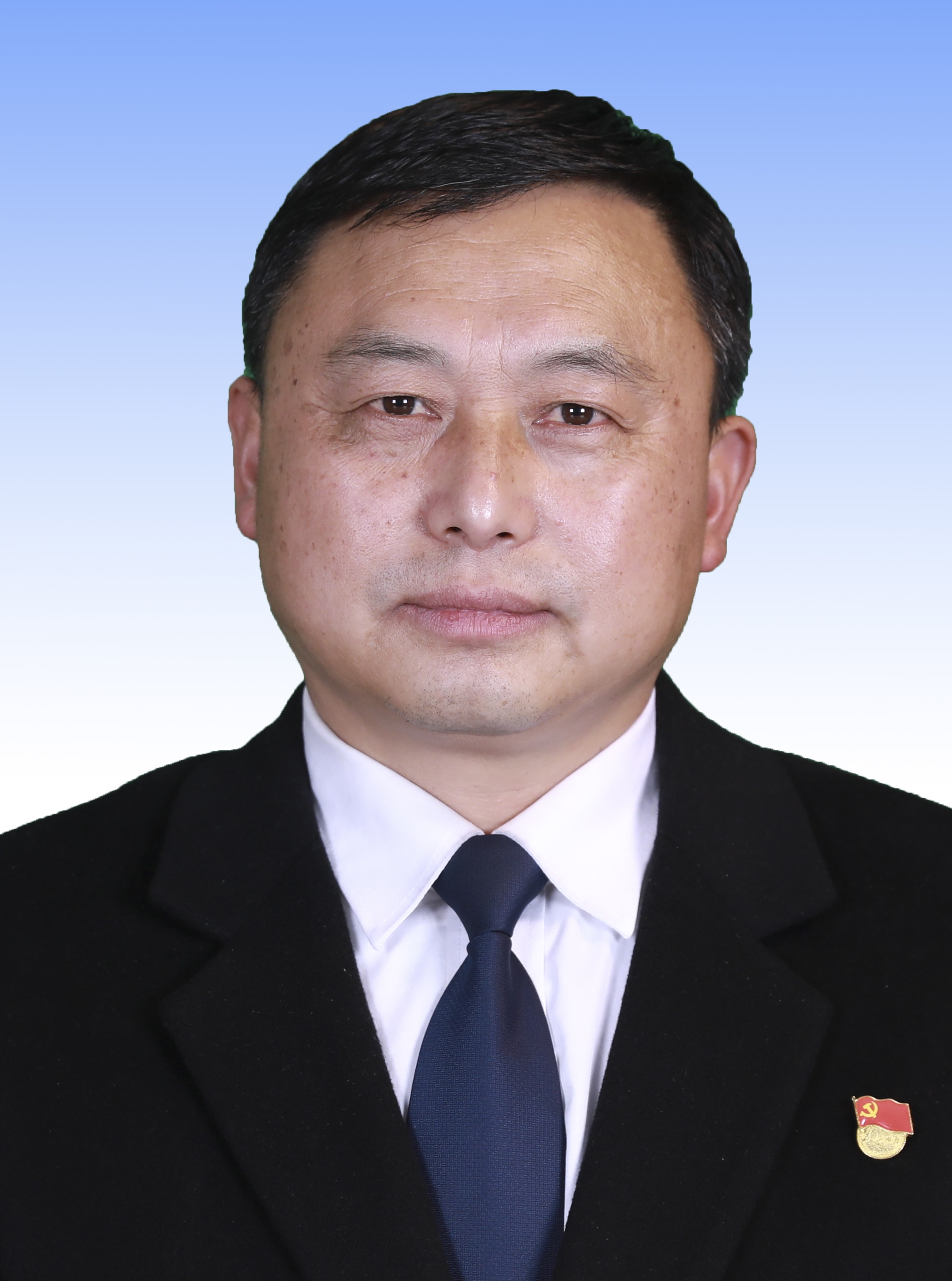 现任大理州公安局党委委员,副局长,大理市政府副市长,市公安局