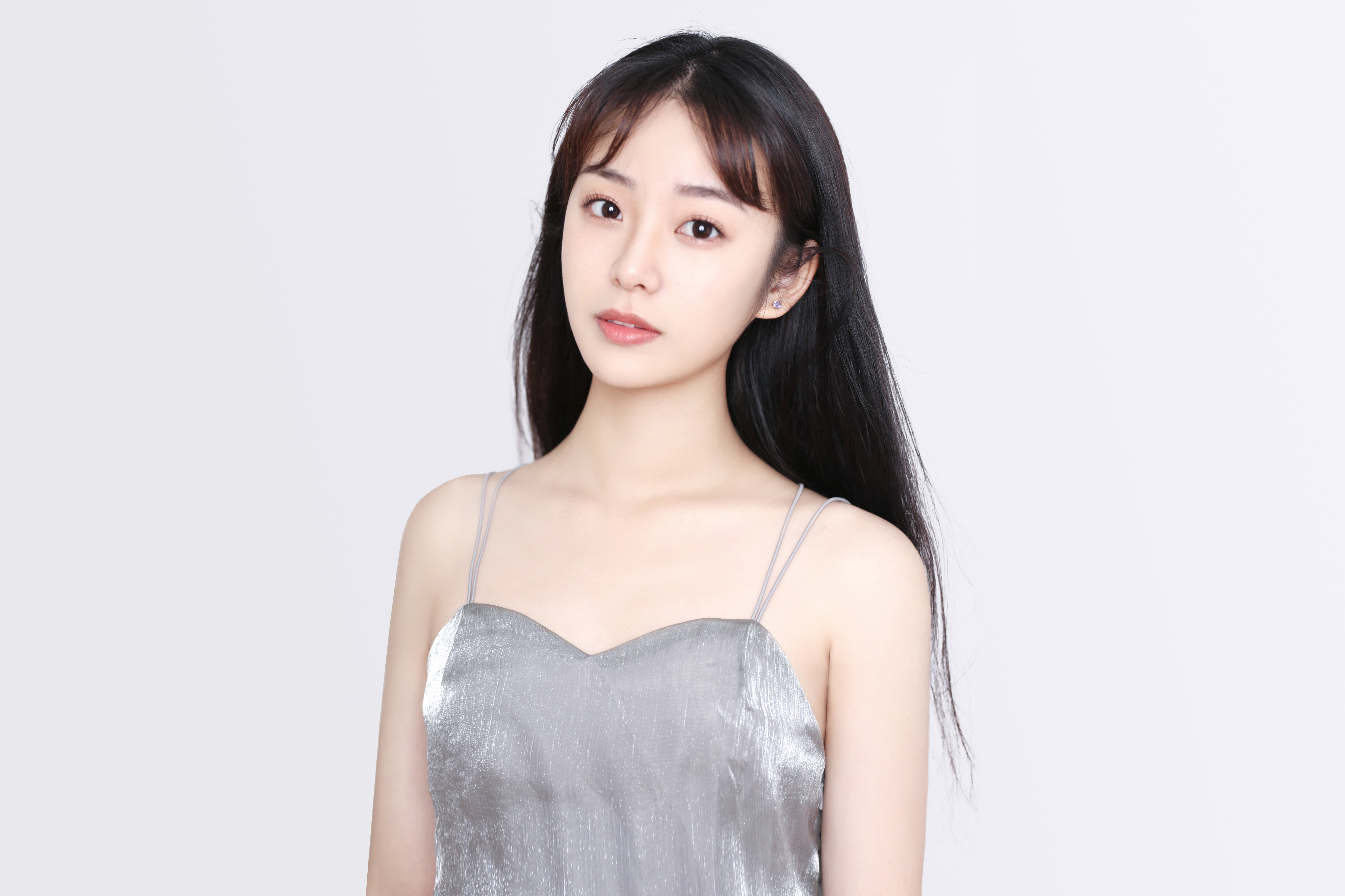  p data-id="sm3um59w0lfj">邓绮梦,青年女演员.