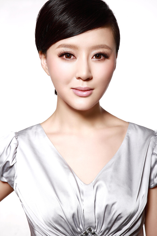 gntgyr4gq9">周牧茵,1986年4月7日出生于安徽省阜阳市,中国内地女演员