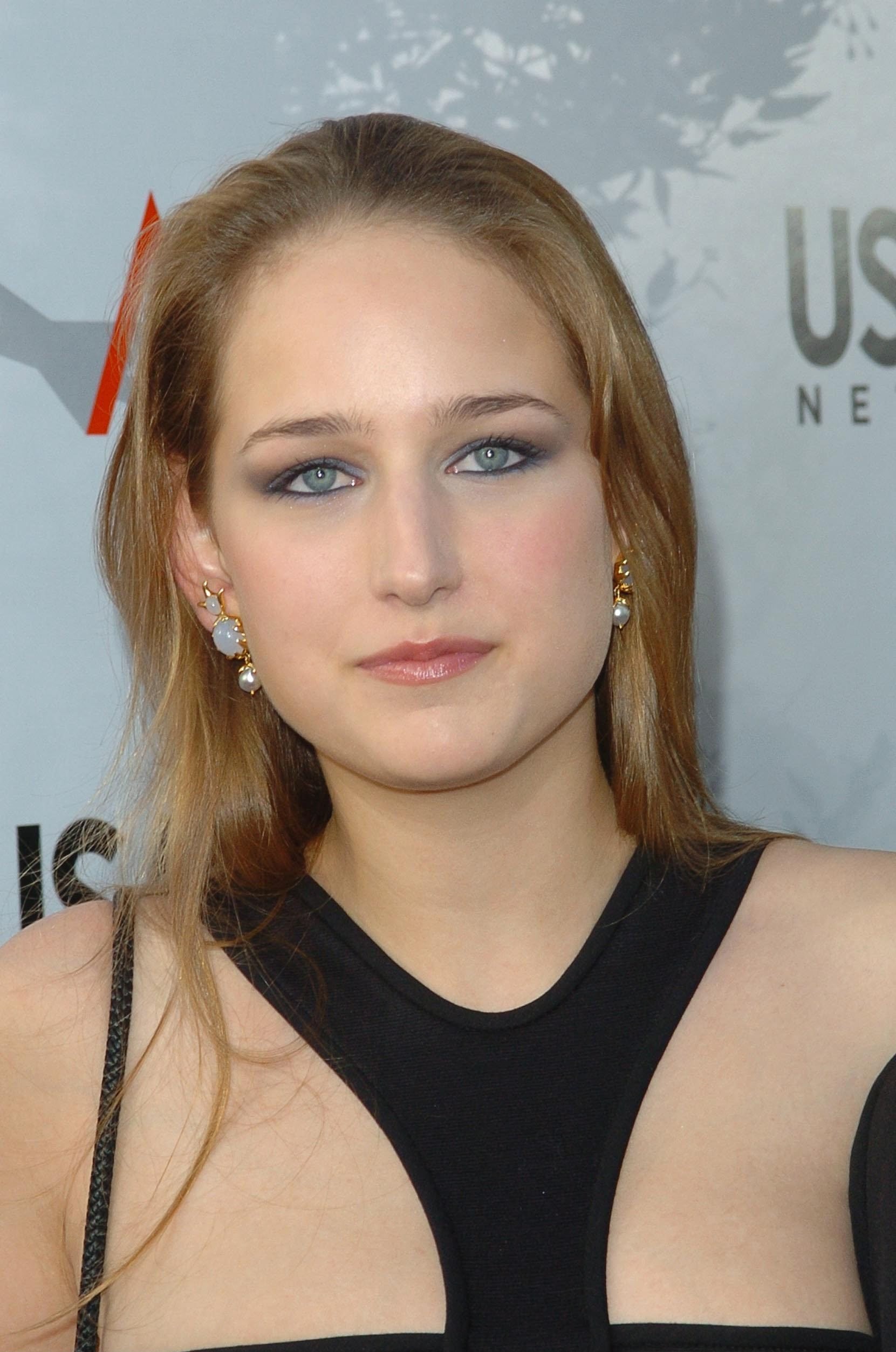  p>莉莉·索博斯基,1983年6月10日生于纽约,演员.