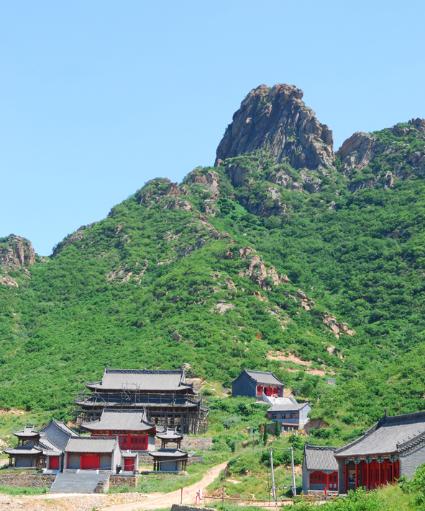  p data-id="gnyu2fhe90">烟囱山风景旅游区位于盖州市城东南6公里的 
