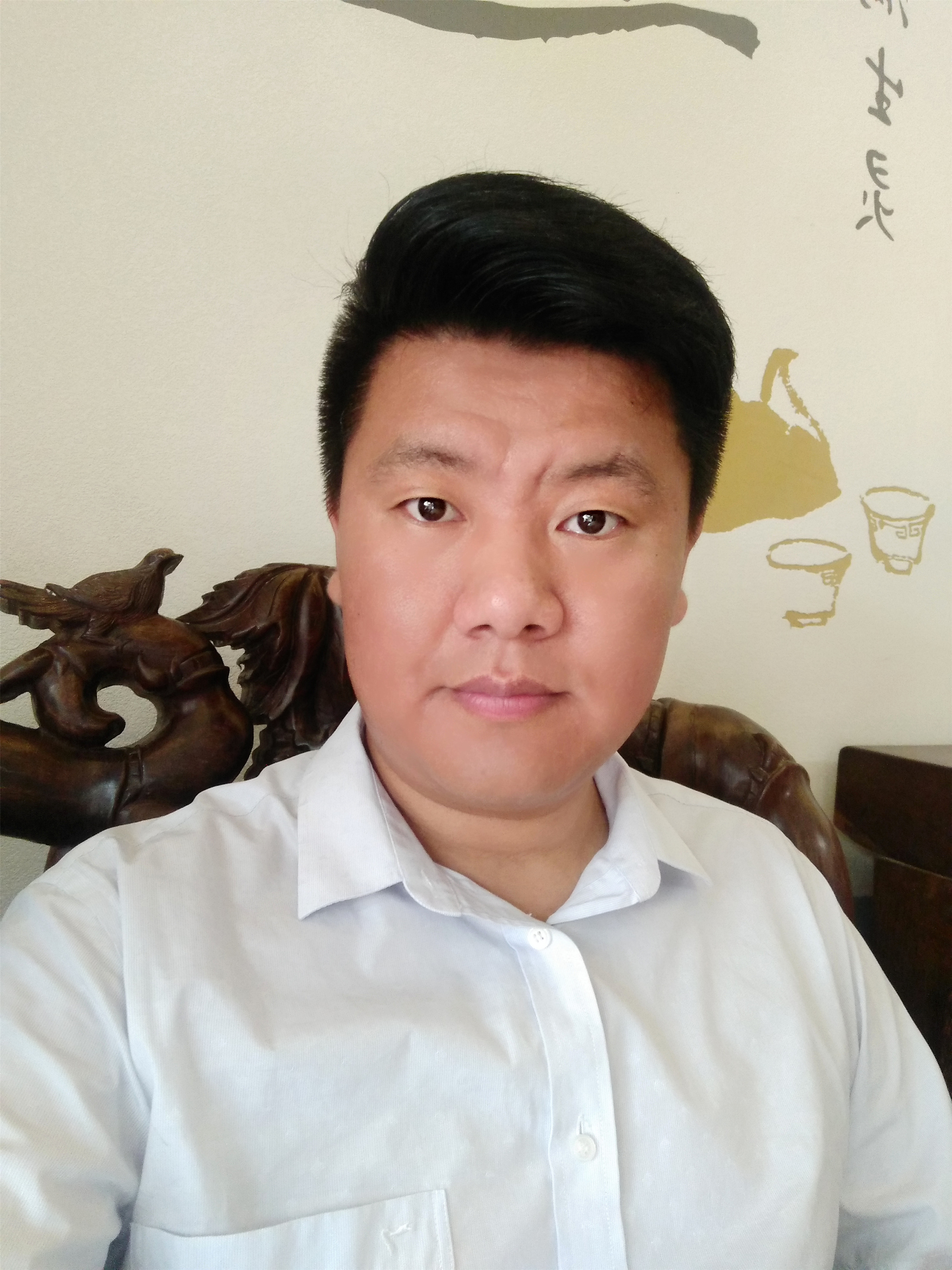  p data-id="gnb4lz1yny">刘津铭,原名刘禹辰,男,汉族.