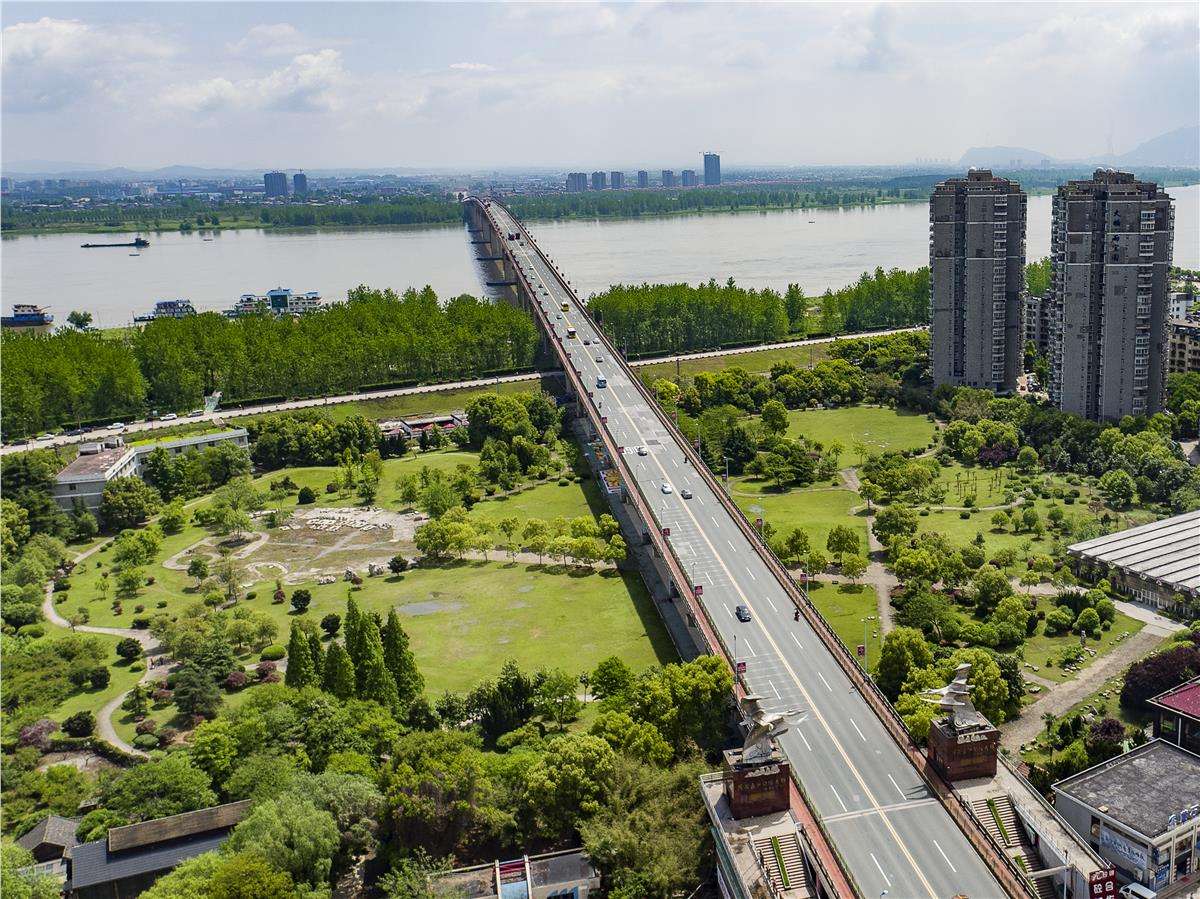 黄石长江公路大桥