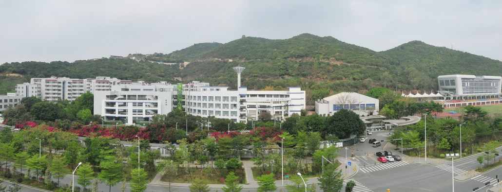  p>深圳实验学校高中部是国家级 a href="#" data-lemmaid="9006165">